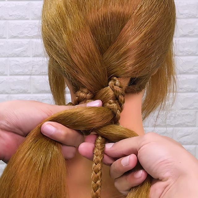 教大家一款大人小孩都適合的辮子，簡單日常的輕時尚編發造型