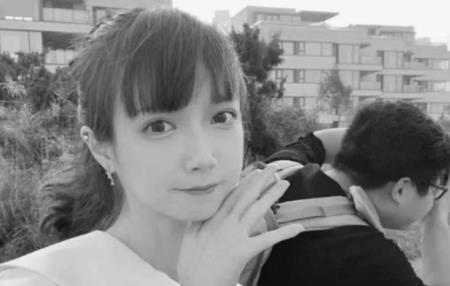 24歲女網(wǎng)紅病逝 死因疑與新冠有關(guān) 賬號暫由男友代管