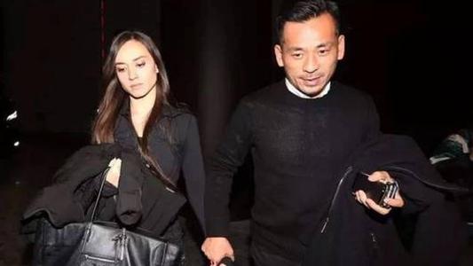 四姨太為什么扶持洗米華？洗米華和賭王四太什么關系緋聞系謠言