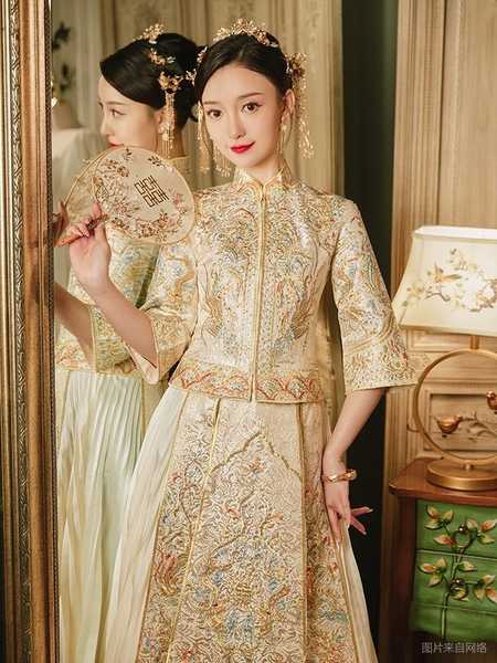 結(jié)婚應(yīng)該穿秀禾服還是龍鳳褂（秀禾服是小妾穿的嗎）