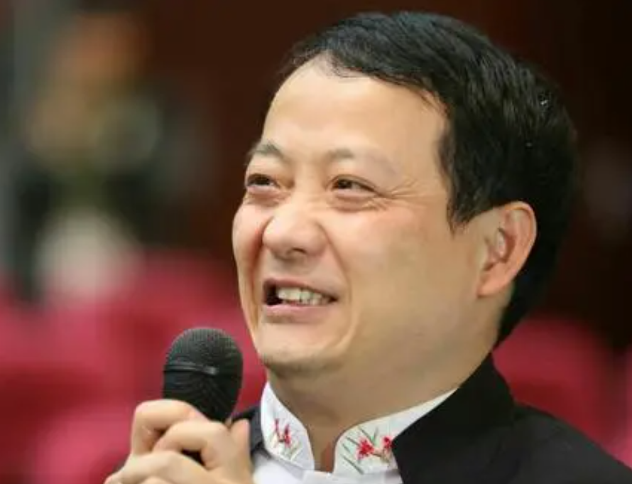 崔萬志人生經(jīng)歷簡介(崔萬志從殘疾人到千萬富翁創(chuàng)業(yè)經(jīng)歷)