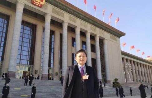 全國政協(xié)委員熊水龍:建議調(diào)整雙休日試點隔周三休