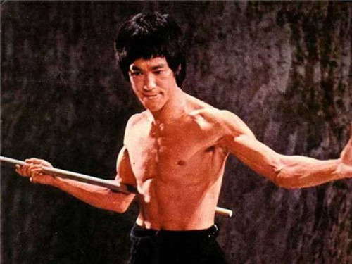 李小龍4大恐怖之處,和甄子丹、泰森、趙文卓比起來(lái)怎么樣?