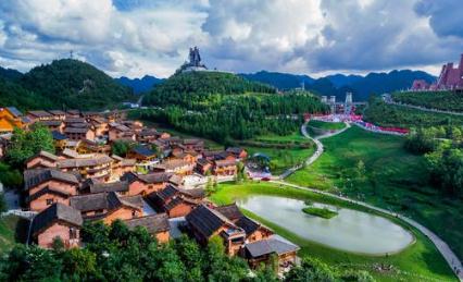 2024年七月份去貴州旅游熱嗎？