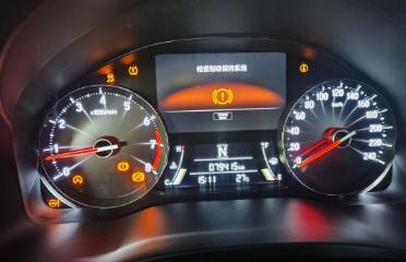 審車(chē)時(shí)故障燈亮了審車(chē)能通過(guò)嗎（審車(chē)故障燈亮可以過(guò)嗎）